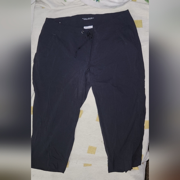 Columbia Pants - Omnishield Black Columbia Capri